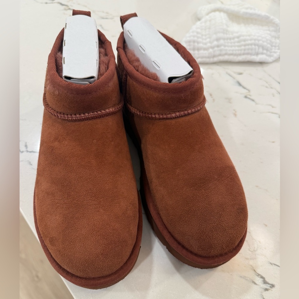 Red Jasper Ultra Mini Uggs - Picture 6 of 10
